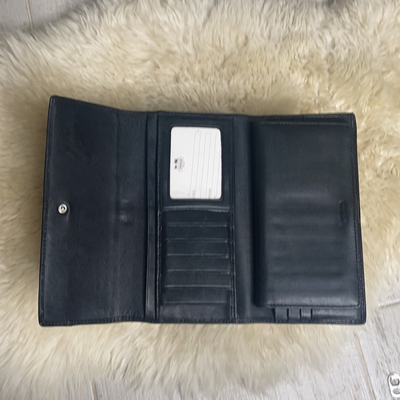 Coach Wallet - Picture 4 of 5